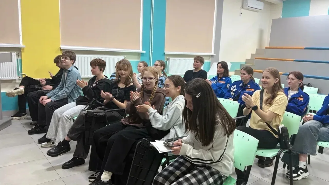 |ПЕРВАЯ ВЕРШИНА ПОКОРЕНА! 🏔✨      Совсем недавно «маленькие вожатые» успешно сдали свой первый в жиз