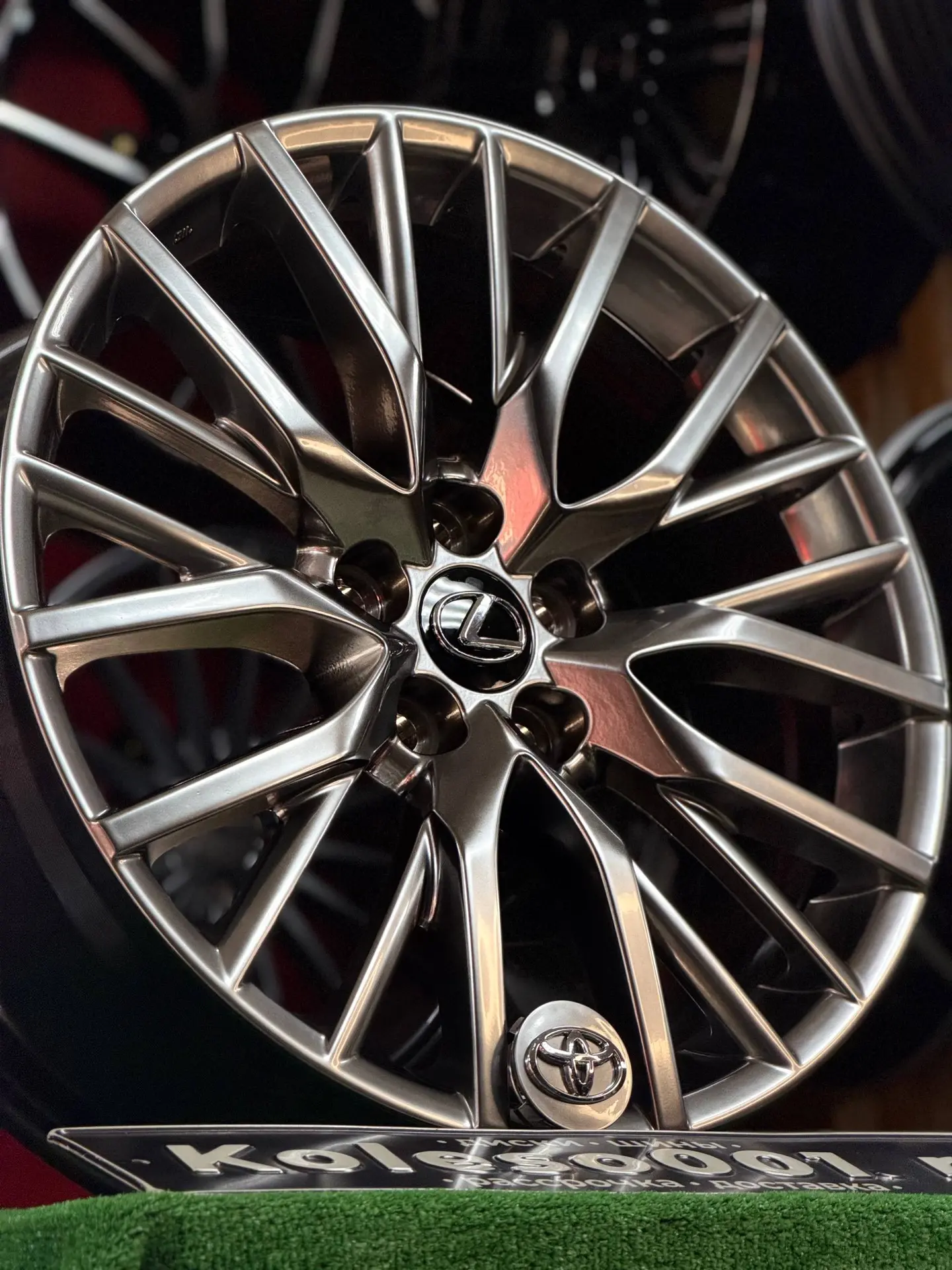 Toyota Lexus 741 hb

Flow Forming (флоуформинг) — это передовая технология производства колесных дис