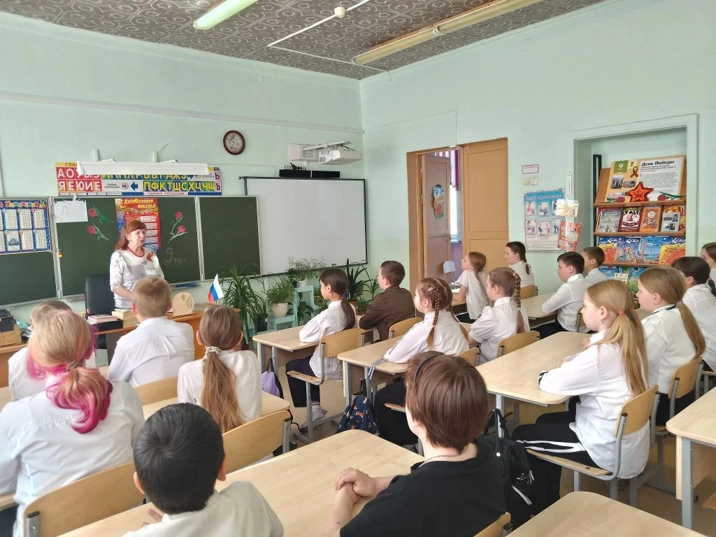 🇷🇺 Связь поколений: наши Уроки Мужества