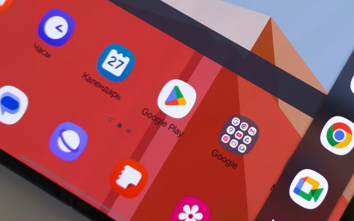 ⚡️ Внутри Google Play появятся сторонние магазины приложений

Google и Epic Games прекращают борьбу.