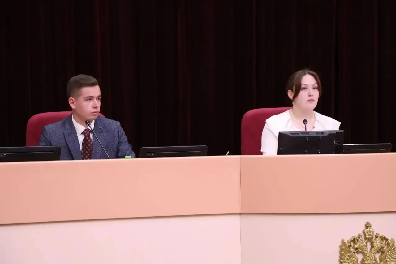 Избраны заместитель председателя и главы трех комитетов Молодежного парламента при Сара...