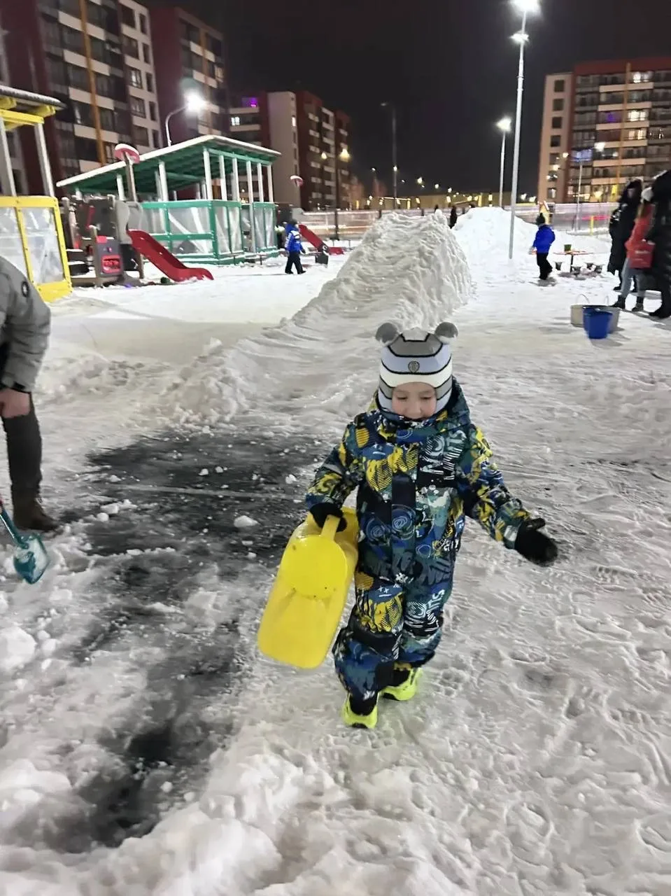 28 января — Международный день горки! В честь этого замечательного дня родители группы №44 «Синички»