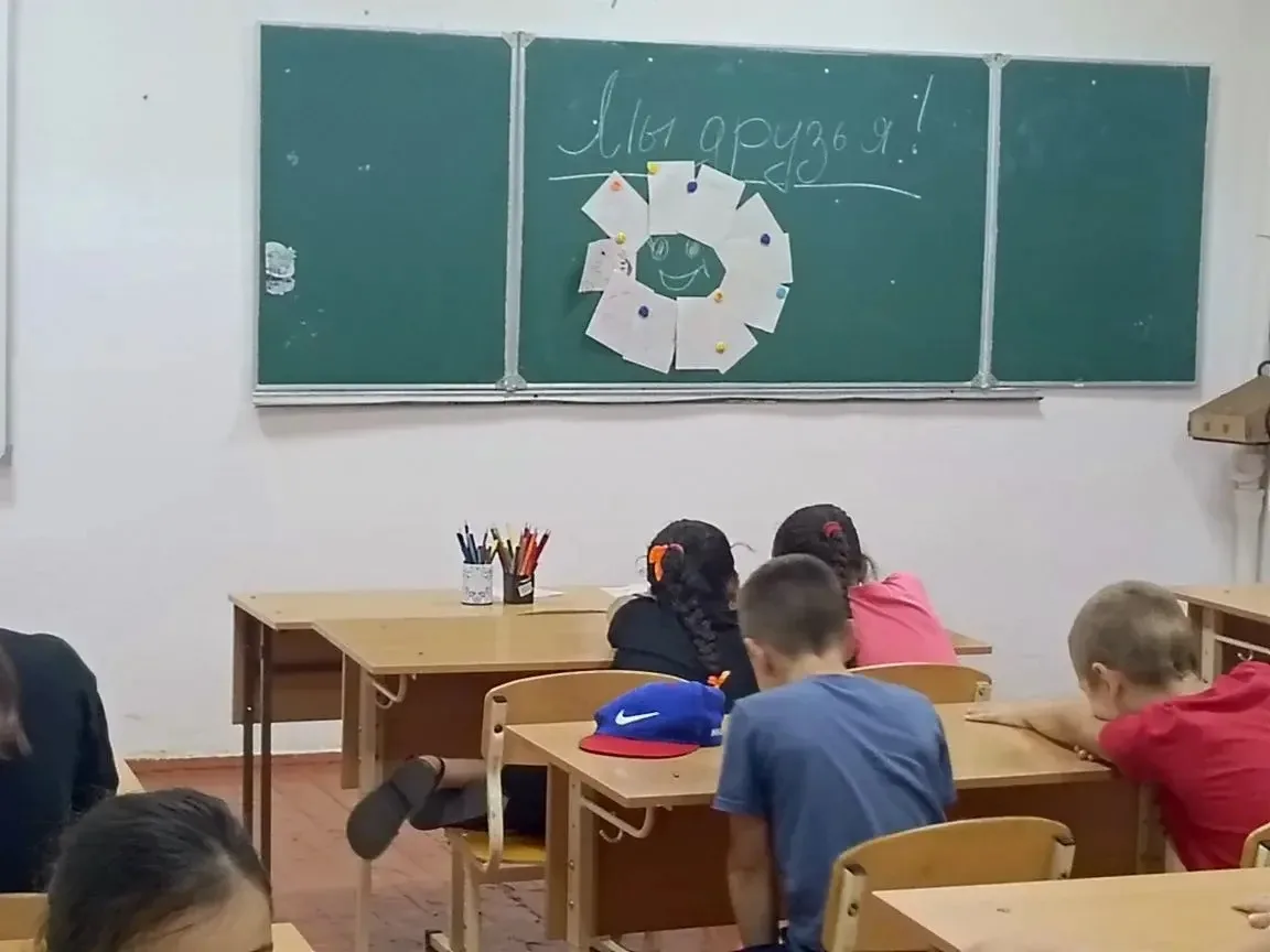 Территория дружбы без исключений! ✊

Провели сегодня суперполезную беседу на тему «Дружба — залог кр