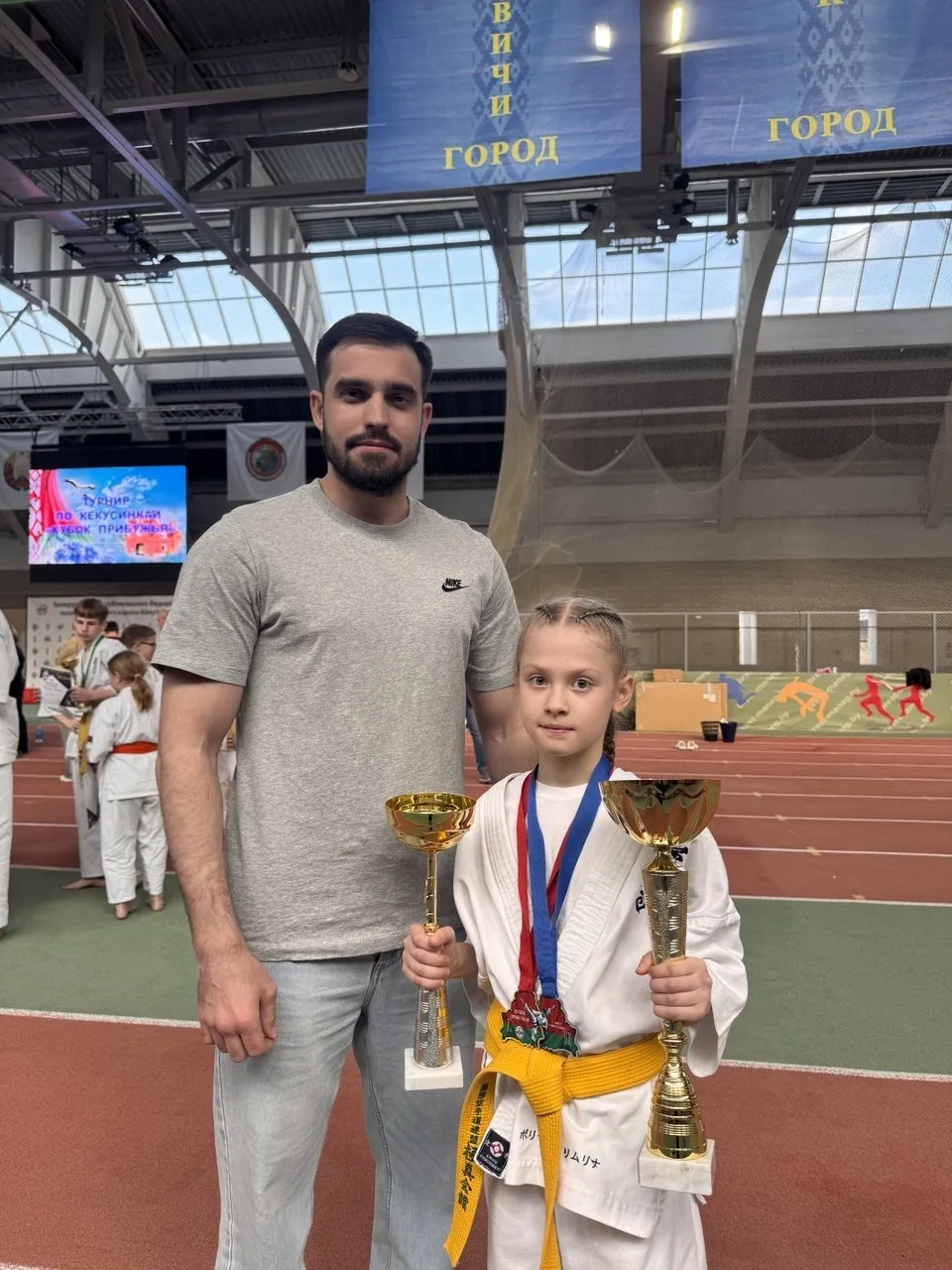 🏆Золото и серебро «Кубка Прибужья»   Ученица 3 «В» класса Полина достойно представила сборную России