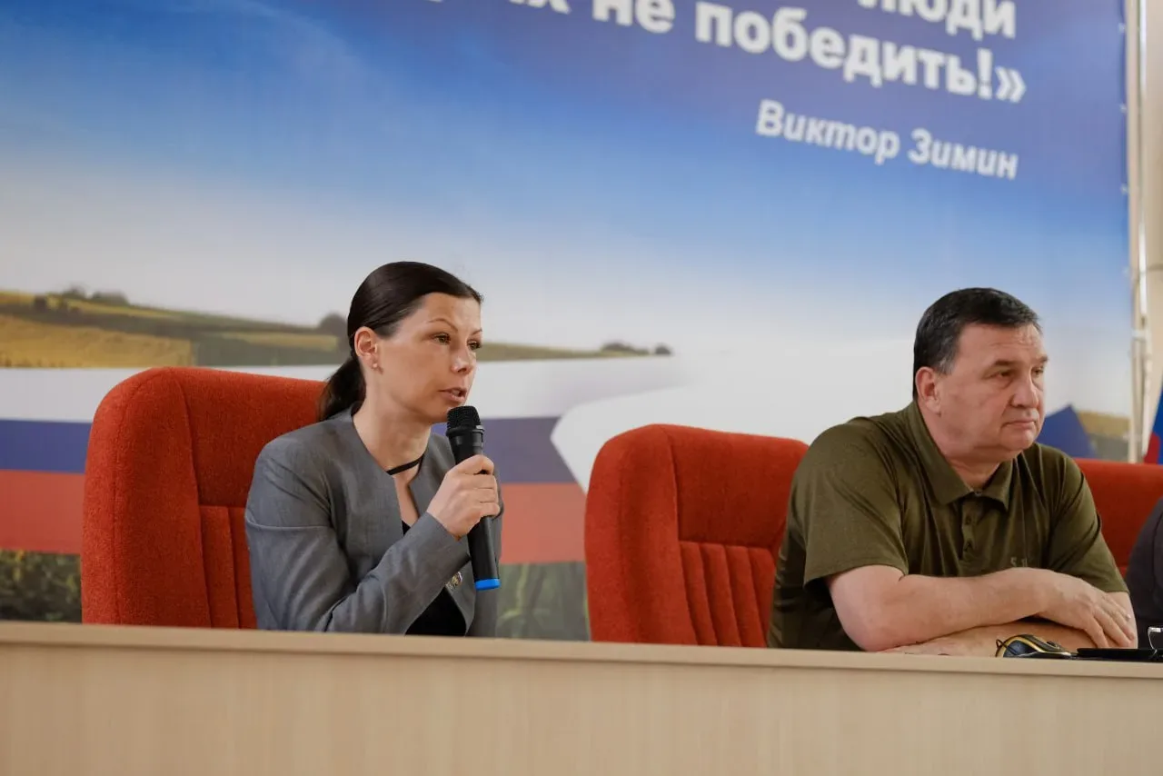 Очередной рабочий день провела в Амвросиевском округе ДНР. Поездка дала заряд веры в наше общее дело
