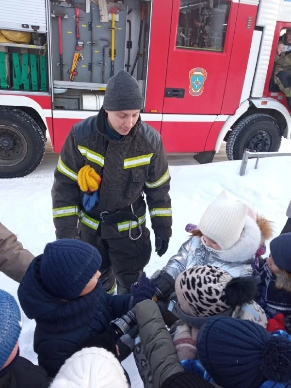 🚒 В детском саду № 77 объединения " Детство"  произошло знаменательное событие – педагоги и воспитан