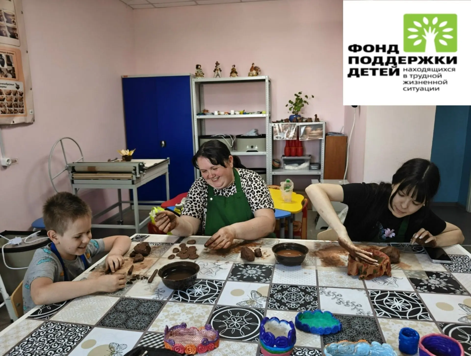 👨‍👩‍👦В семейной мастерской «Гончарное дело и керамика» Красноармейского центра «Семья» в рамках п