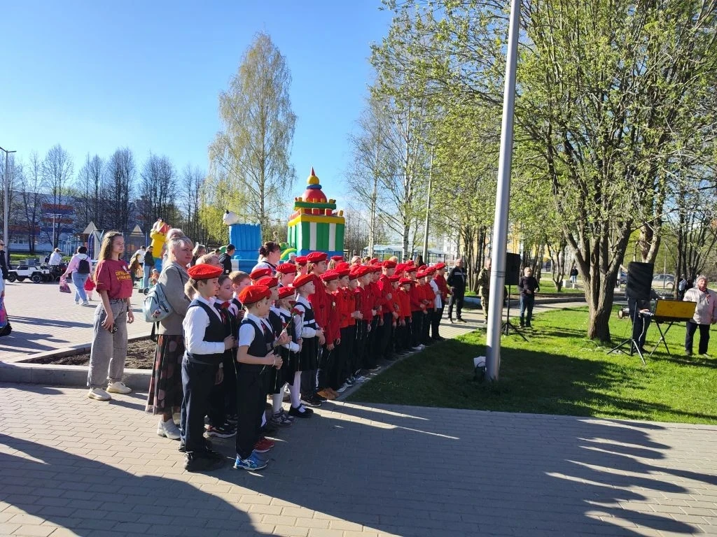 🇷🇺🔥🌟Вчера в Парке Победы состоялось торжественное мероприятие, посвященное обновлению Аллеи Славы Ге
