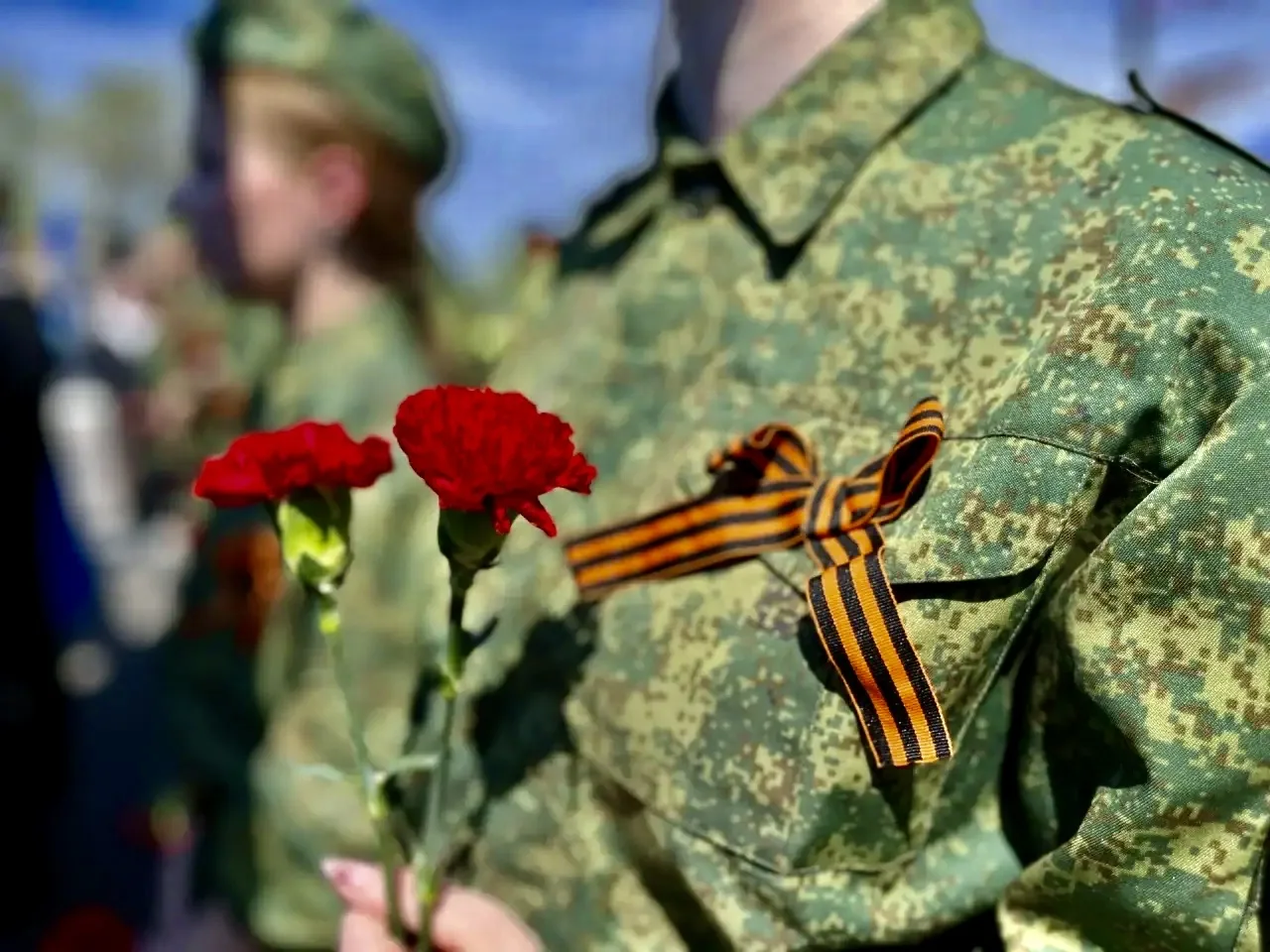 🎖 Как Академия Сервиса встретила День Победы  Сегодня Оренбург отдал честь героям. По главной улице 
