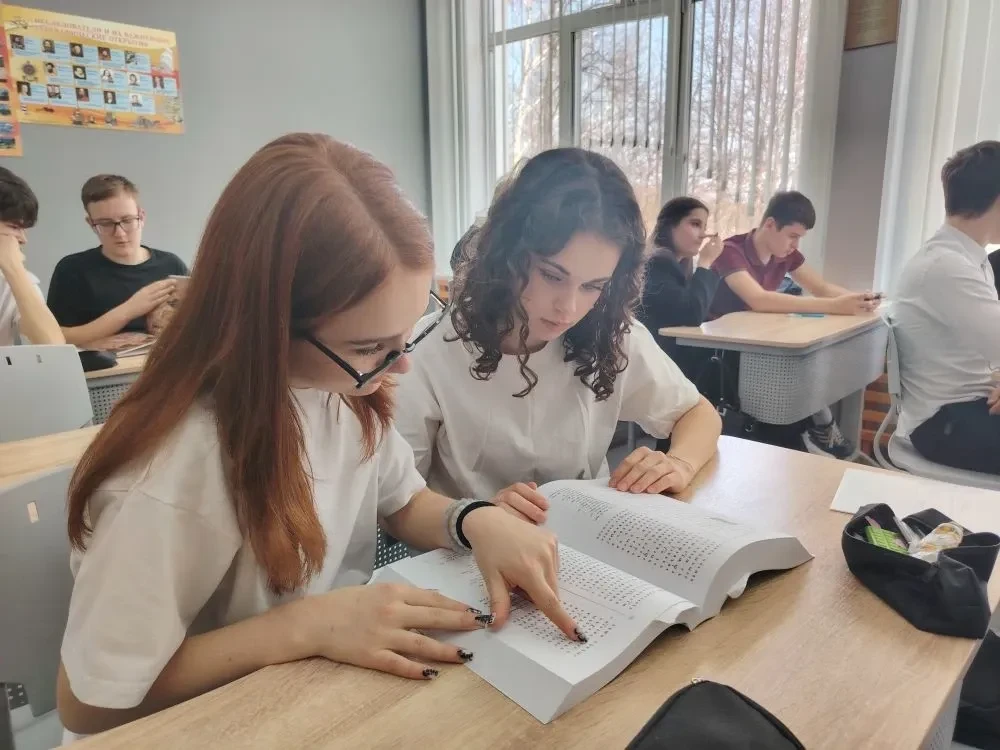 16 марта в рамках празднования Дня православной книги в Михневской средней школе прошла необычная и 