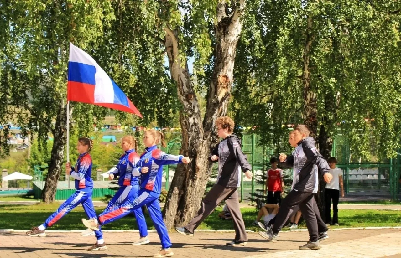 В ДЗК «Абзаково» стартовала профильная смена Движения Первых ✨