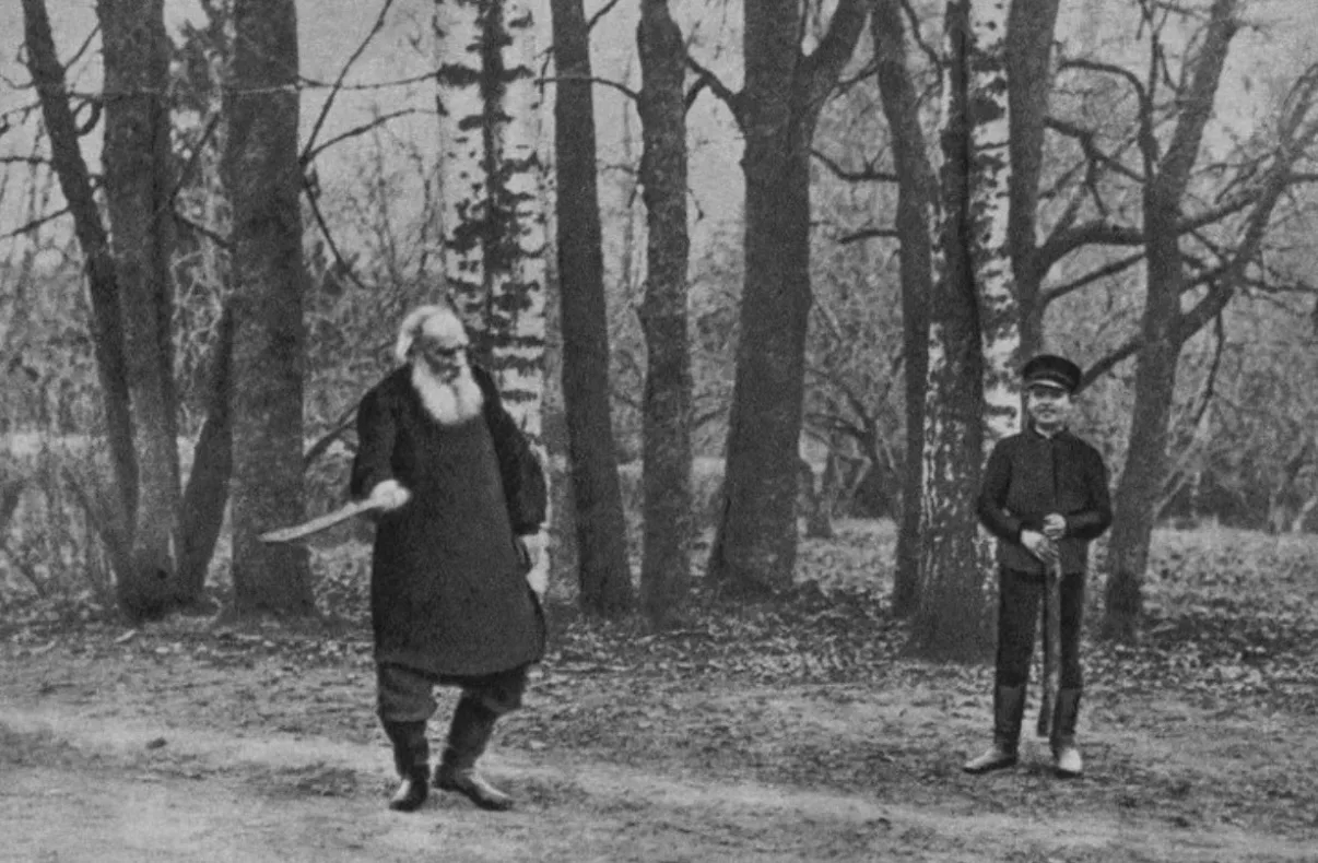 А ещё сегодня — 198 лет со дня рождения Льва Николаевича Толстого!