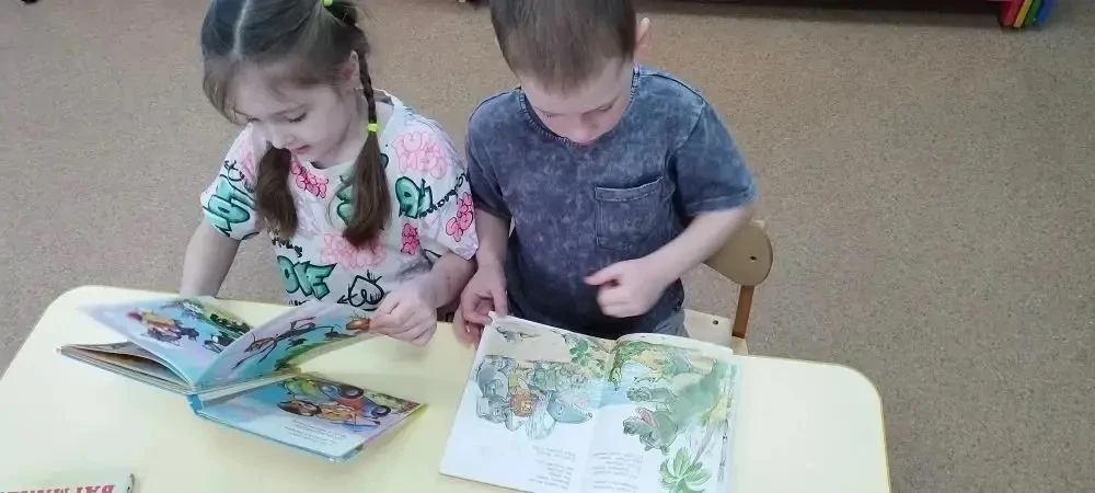 Сегодня в МОУ «СОШ имени А. П. Чехова» (корпус 1-20) поселилось настоящее волшебство! 🦋 Мы отметили 