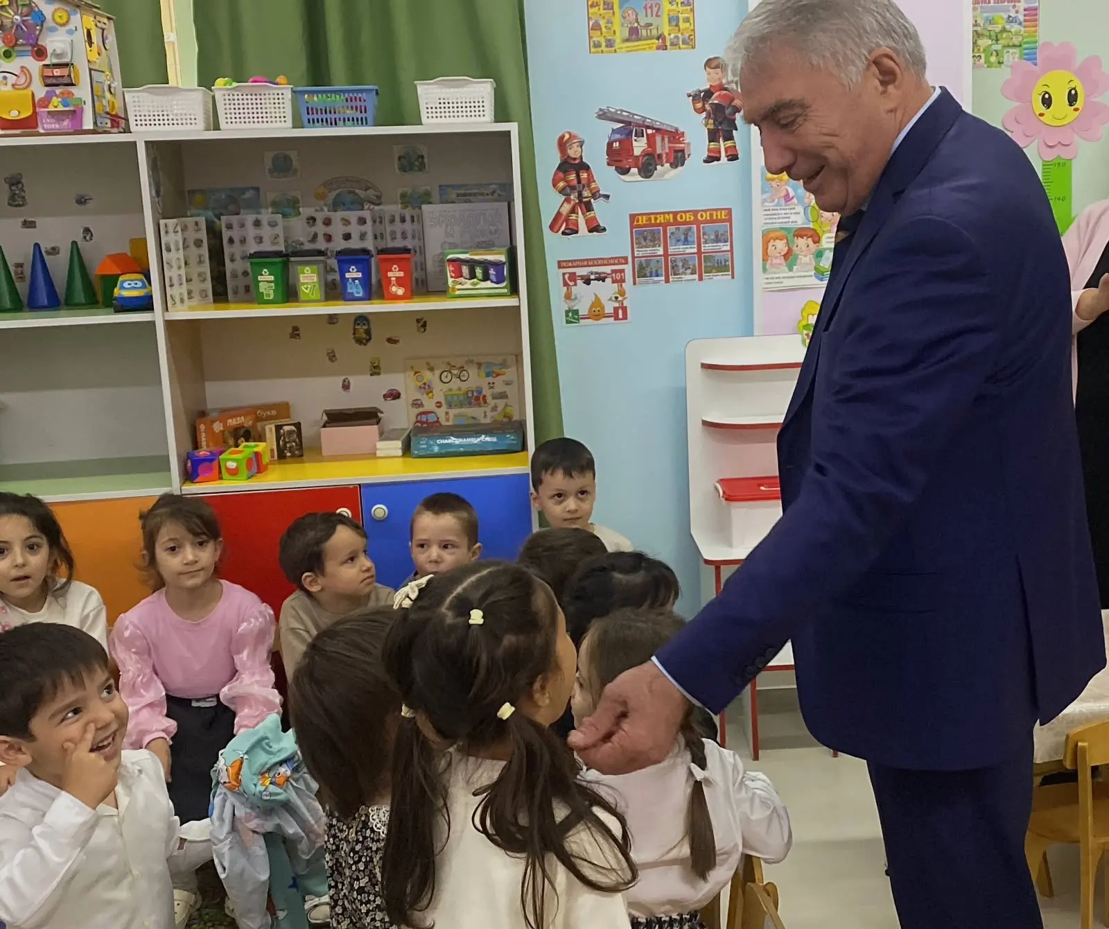 ✔️В Магасе партийный десант проверил условия в детском саду «Маленький гений»