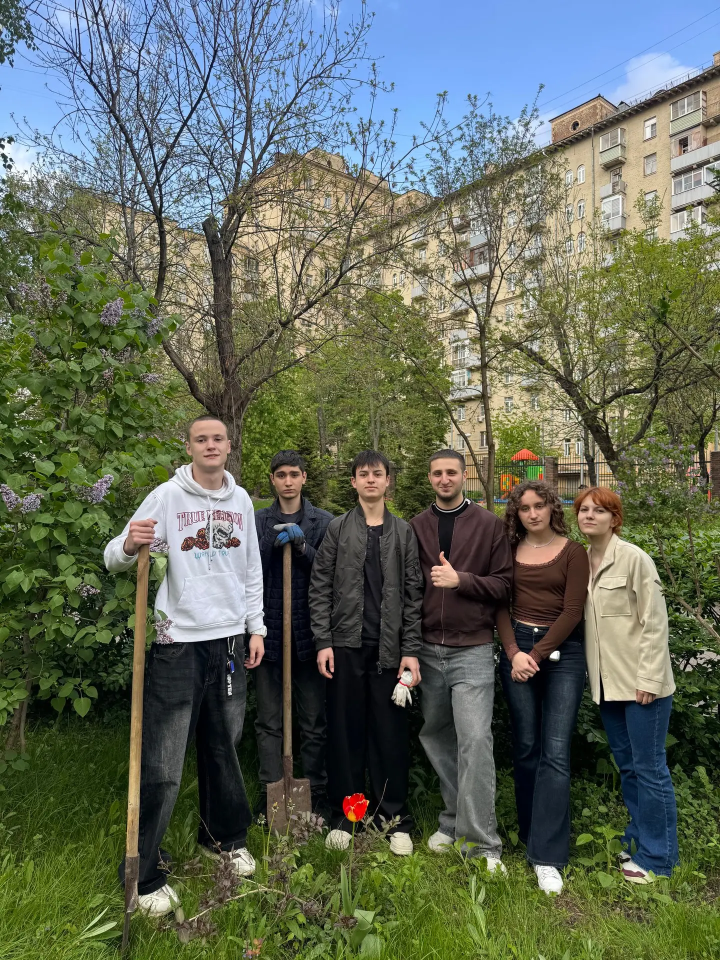 🌱Каждый год МК РАМН участвует в экологической акции — меняем макулатуру на саженцы