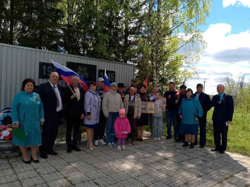 9 мая 2026 года в с. Большое Сидорово прошел торжественный митинг и праздничный концерт "Память жива