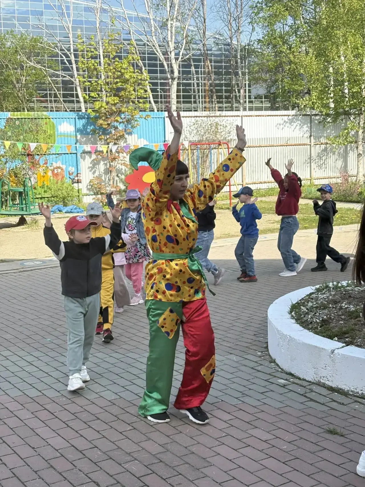 ☀️ Ура! Мы громко и весело встретили лето! 🎉

💫Сегодня в нашем детском саду случилось настоящее чу