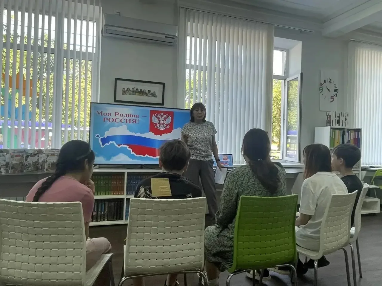 🌍" Моя Родина Россия!"

Бесконечно красива наша страна и сказочно богата! В ней есть всё: леса и го
