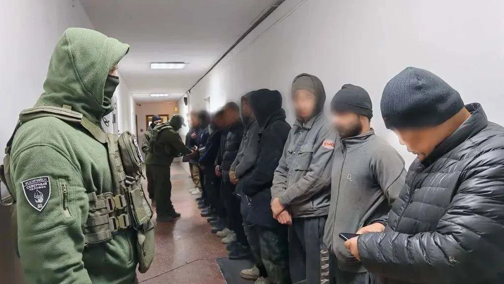 Двоих жительниц Уссурийска будут судить за организацию фиктивного канала легализации ми...