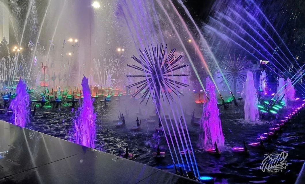 ⛲️ Сегодня в Красноярске в последний раз в этом году покажут шоу фонтанов
