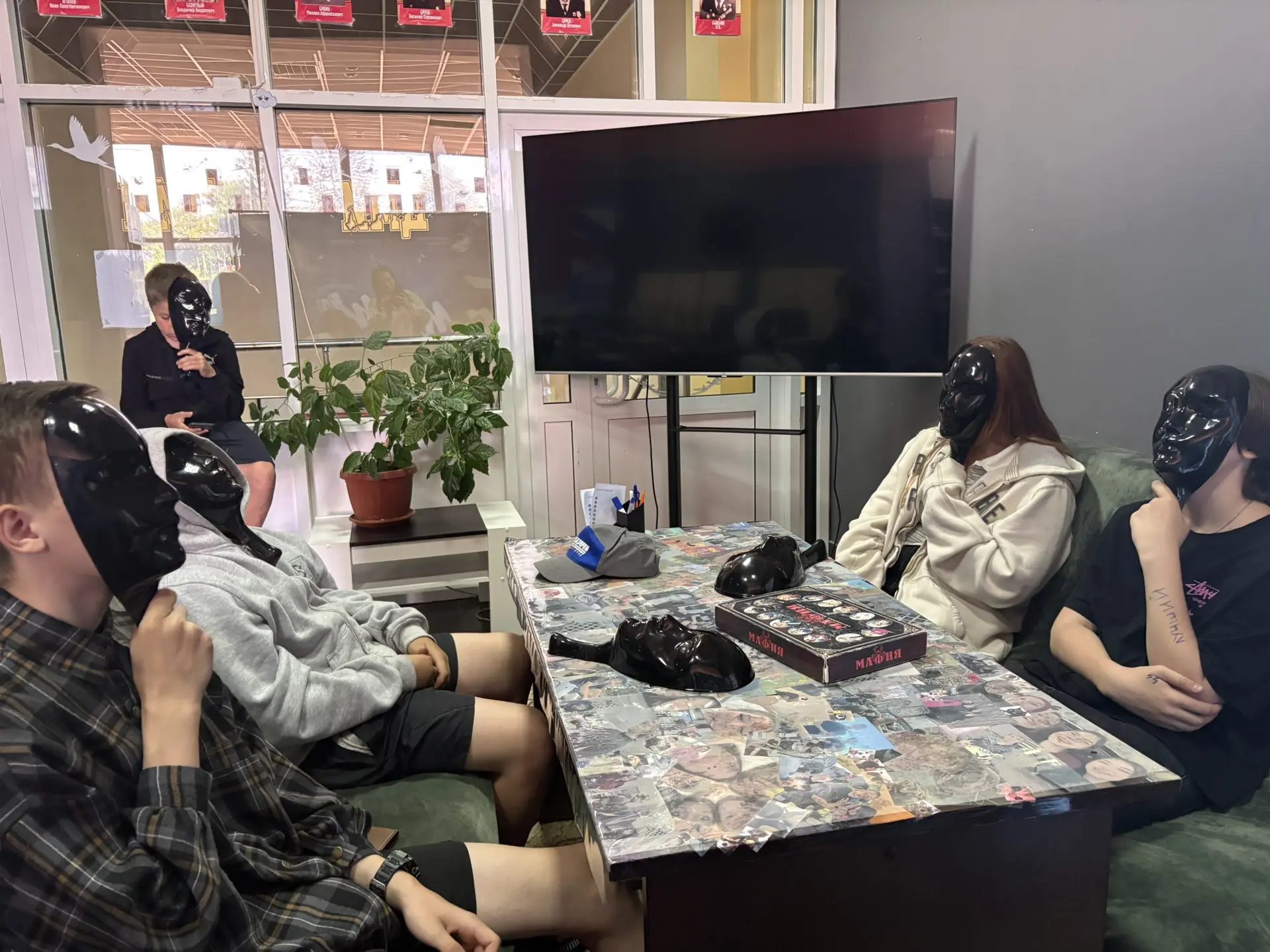 Плюс четыре и ночные убийства 🃏🔪

Сегодня в Центре молодежных инициатив случился настоящий замес! 