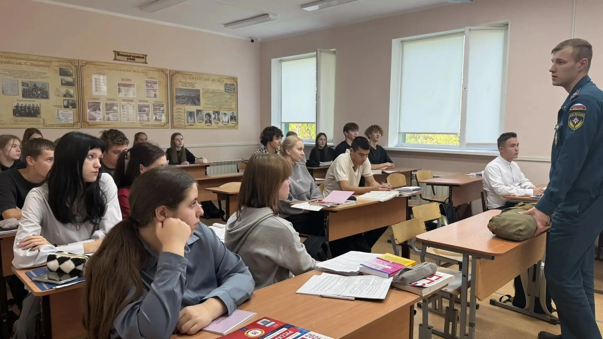 🎉 4 октября — День гражданской обороны: щит безопасности России! 🇷🇺Сегодня наша стра...