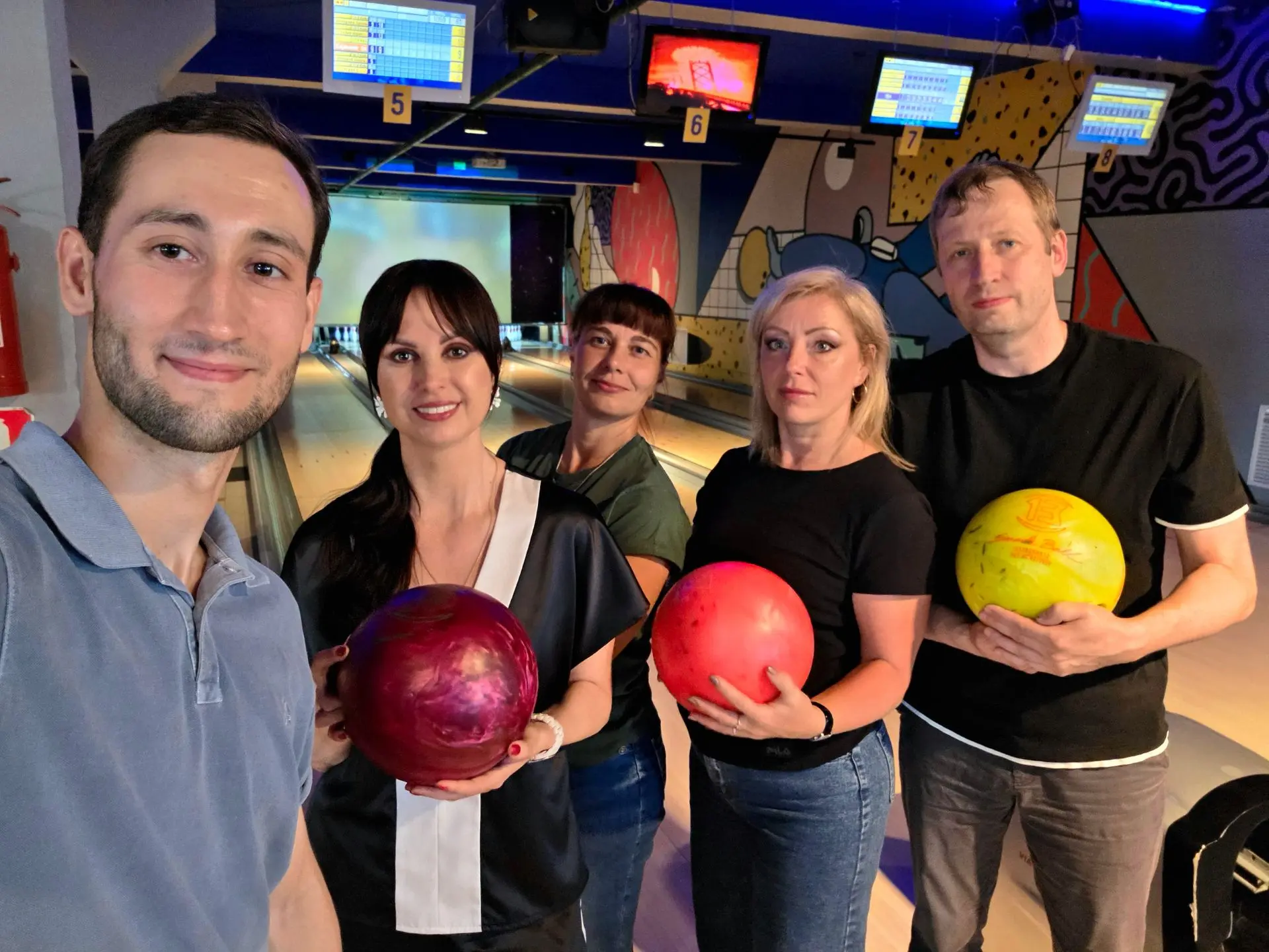 ​ 🎳 Есть традиции, которые нас делают больше, чем коллегами. День кадастрового инженер...