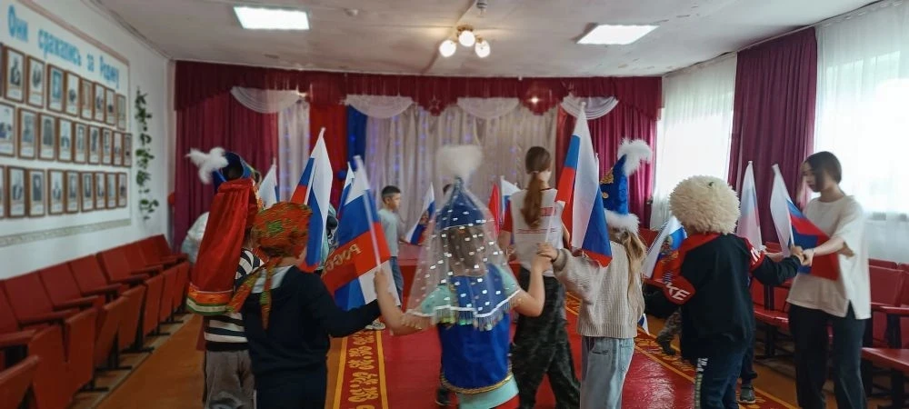 Сегодня в лагере день был посвящён народам России. День был насыщен яркими событиями, п...