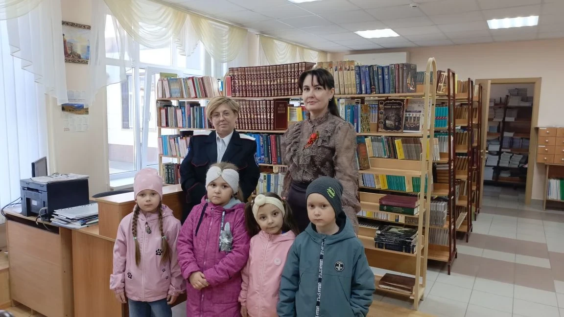 ДОШКОЛЬНИКИ В ГОСТЯХ У КАДЕТОВ  В рамках патриотического месячника  «Марш Победы» и  преддверии праз
