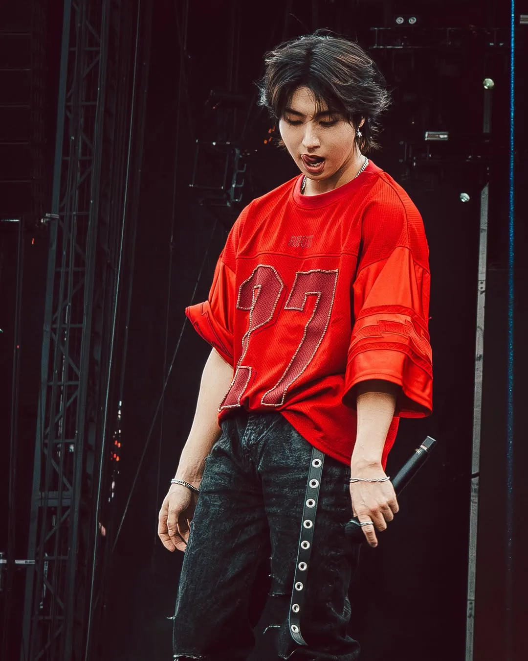 ☑️| #mentiоn
▫️обновление аккаунта @.kimmika

фото Stray Kids с музыкального фестиваля "The Governor