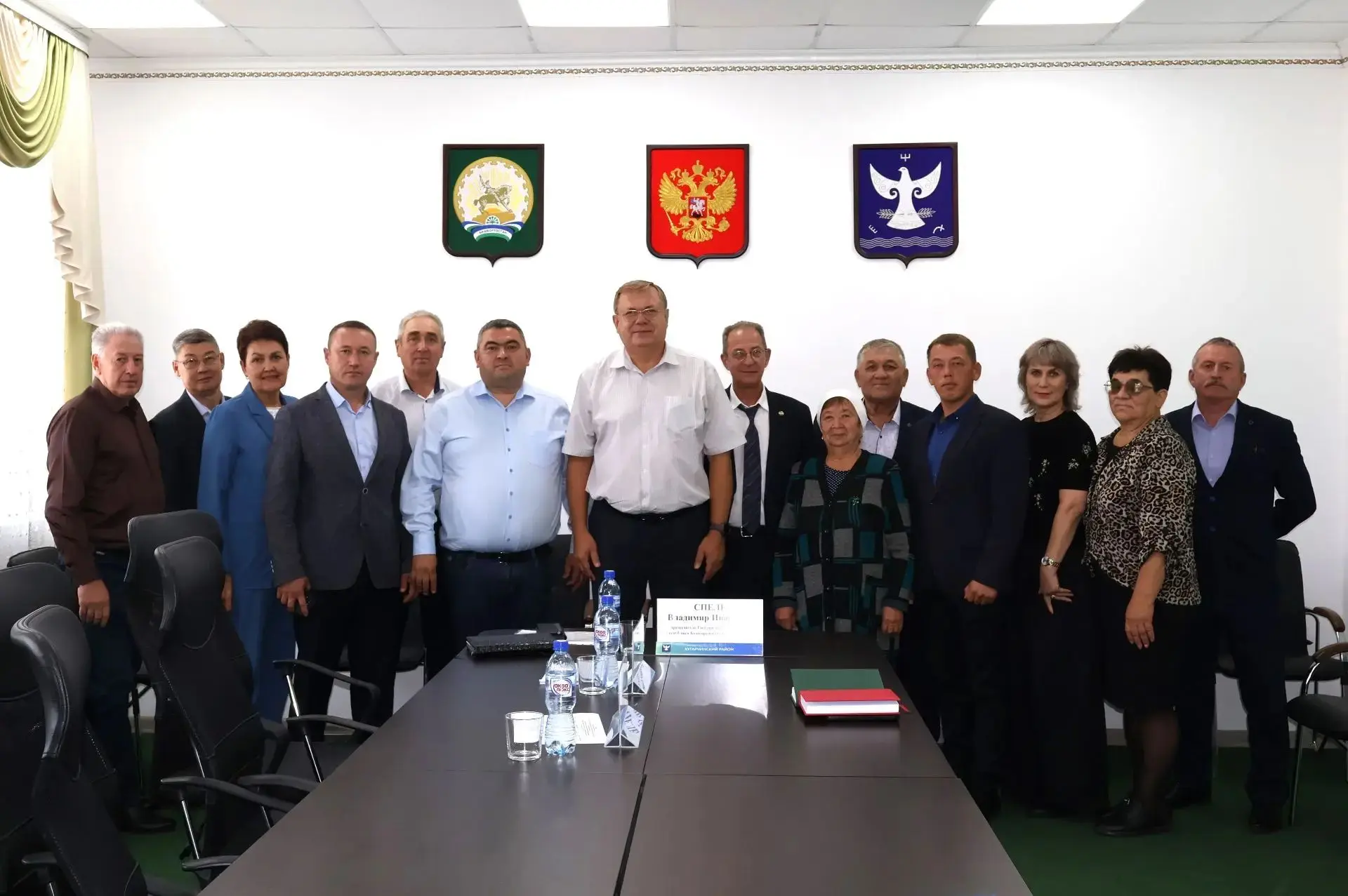 Председатель Государственного комитета РБ по делам юстиции Владимир Спеле и директор ГК...