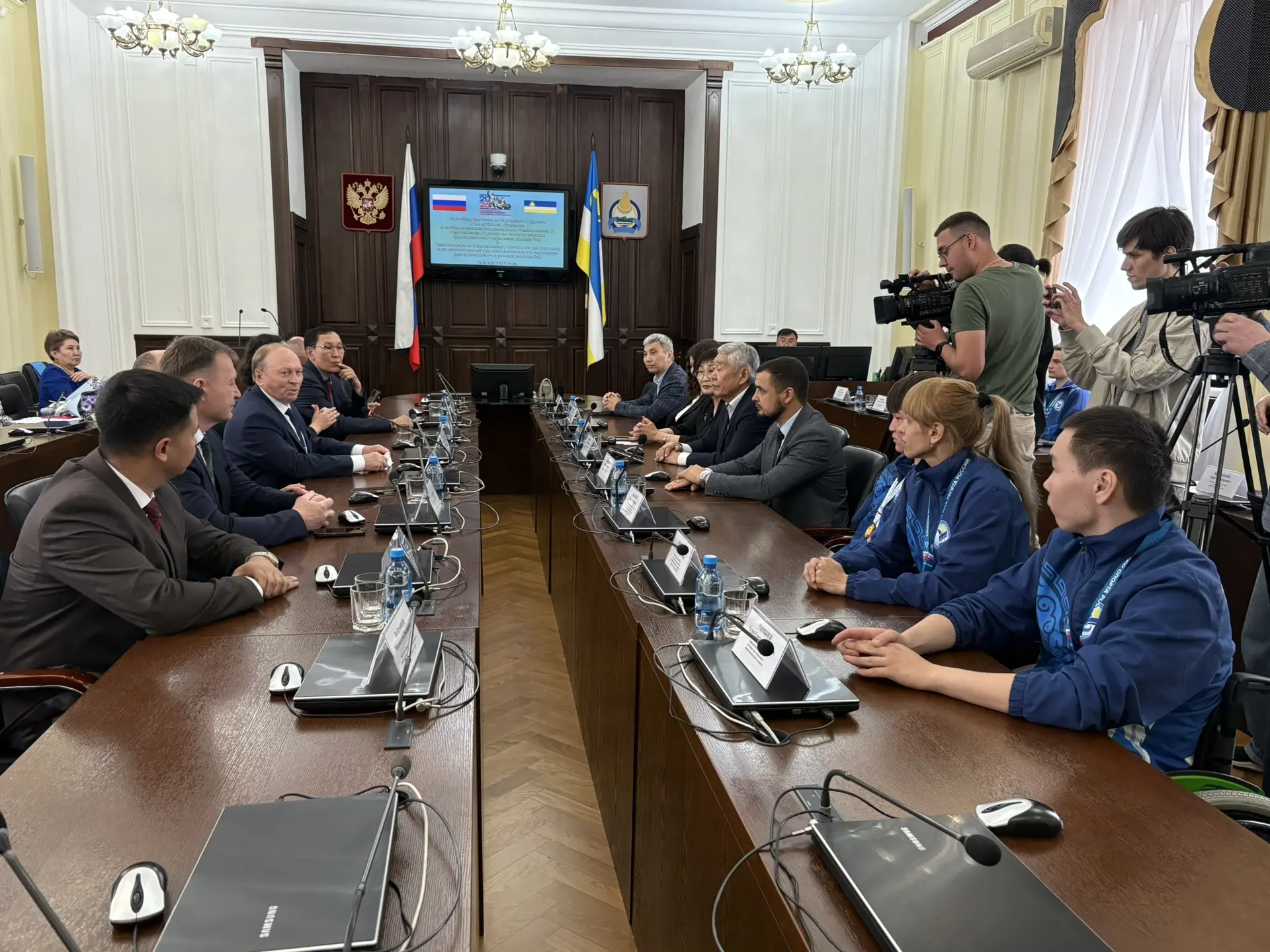 Сегодня состоялась встреча депутатов Народного Хурала Республики Бурятия с победителями...