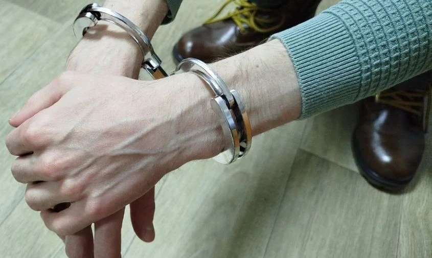 ⚖ Амурчанина, сменившего место жительства без разрешения, отправили в колонию