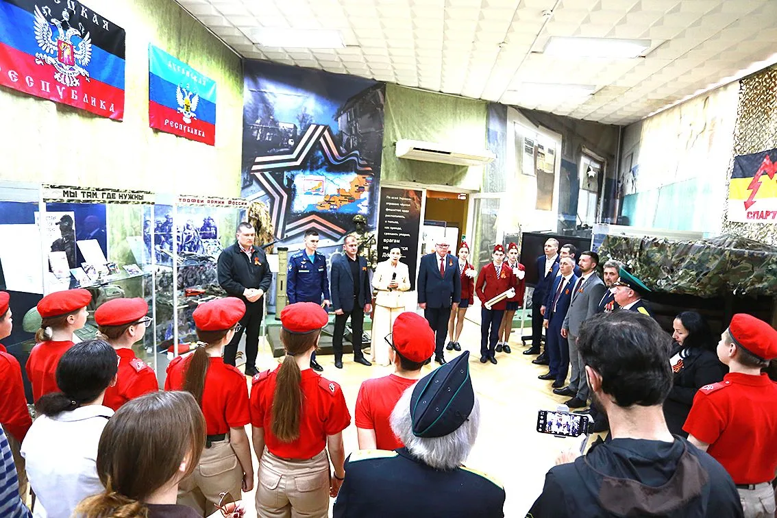 ИМЕНА ГЕРОЕВ БУДЕМ ПОМНИТЬ ВСЕГДА!   В Новороссийском историческом музее-заповеднике прошла торжеств
