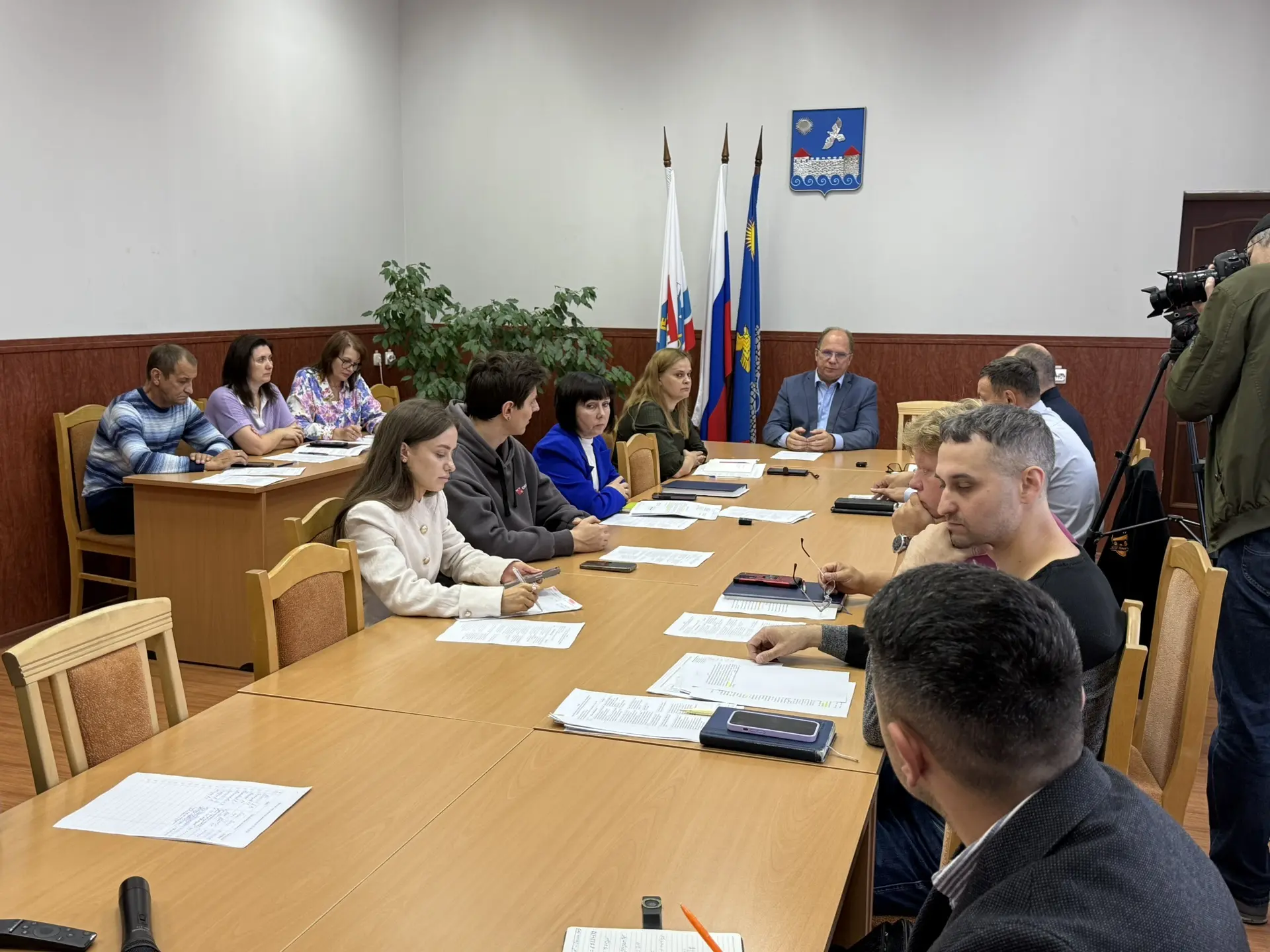 В администрации Кингисеппского района прошло очередное заседание комиссии по обеспечени...