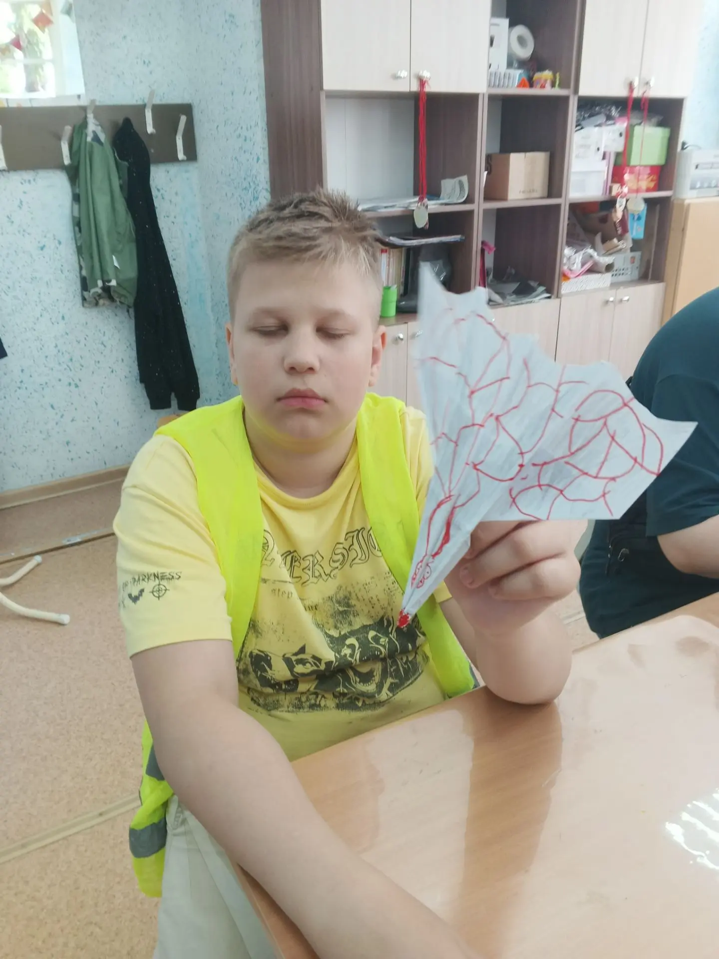 Сегодня ребята из 3 школы посетили занятие по бумажному моделированию с педагогам Бороздиной Дианой 