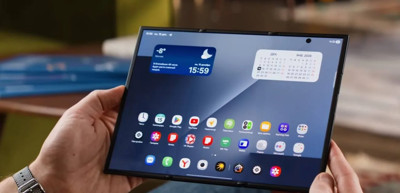 ⚡️Samsung готовит новую TriFold

По данным инсайдеров, Samsung может представить второе поколение см