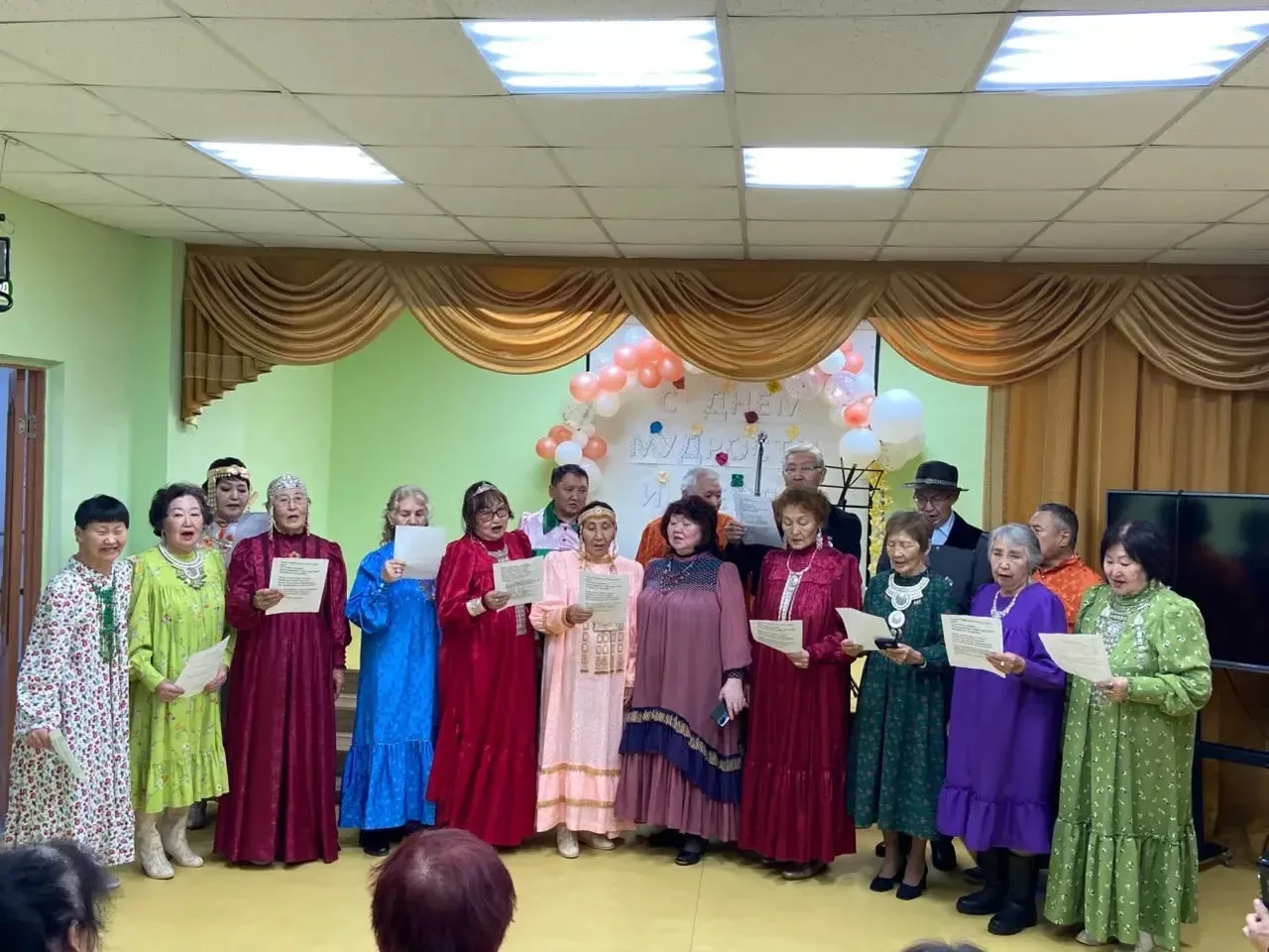 🧡В отделении дневного пребывания продолжается Декада пожилых людей - дни, наполненные ...