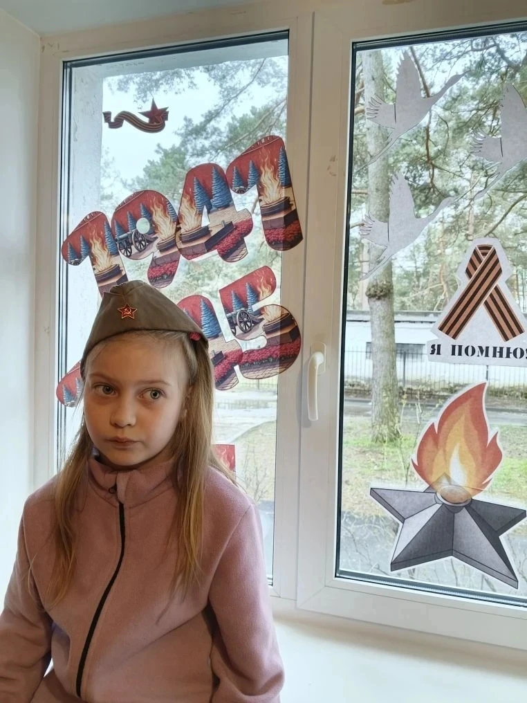 В эти предпраздничные дни учащиеся МБОУ "Лицей Протвино" с гордостью и трепетом принимают участие в 
