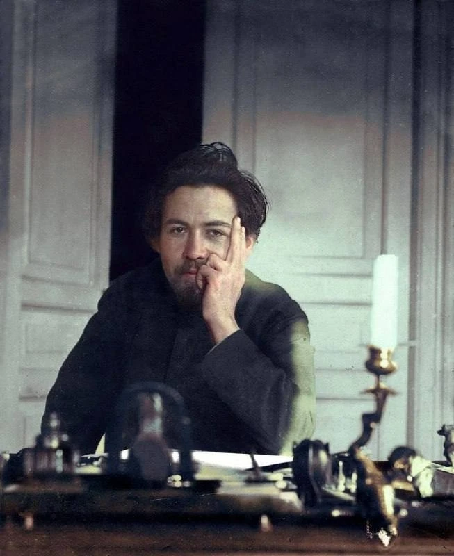 «Вы говорите - у вас вера. Какая вера? А вот у меня есть дядька поп, так тот так верит, что когда в 