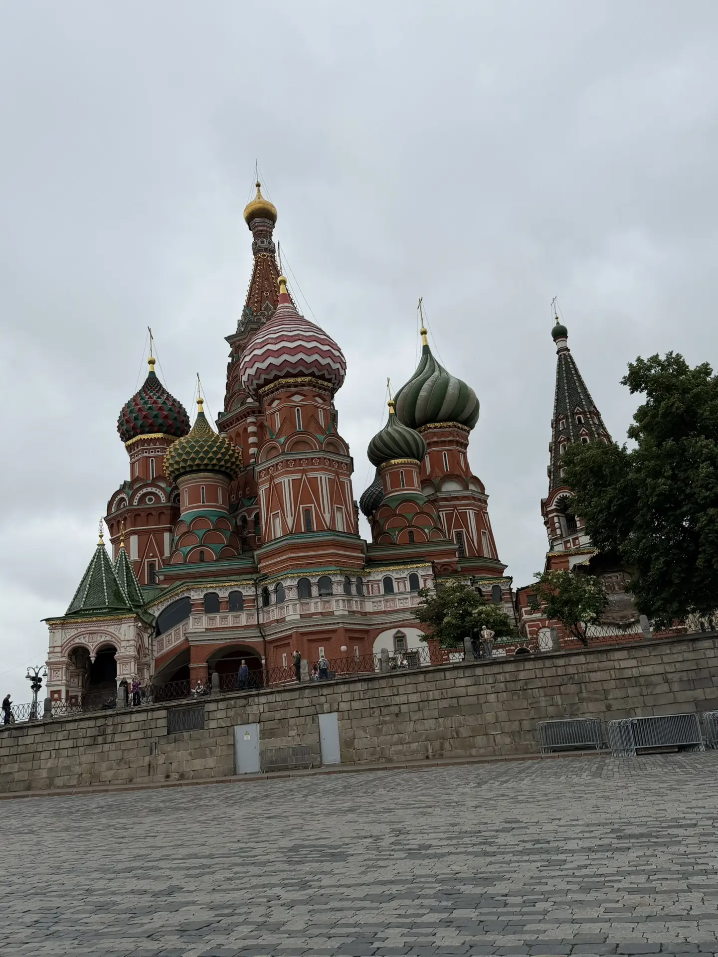 Девочки, по подборам отвечу всем вечером )за столько лет я впервые не работаю, а гуляю ☺️