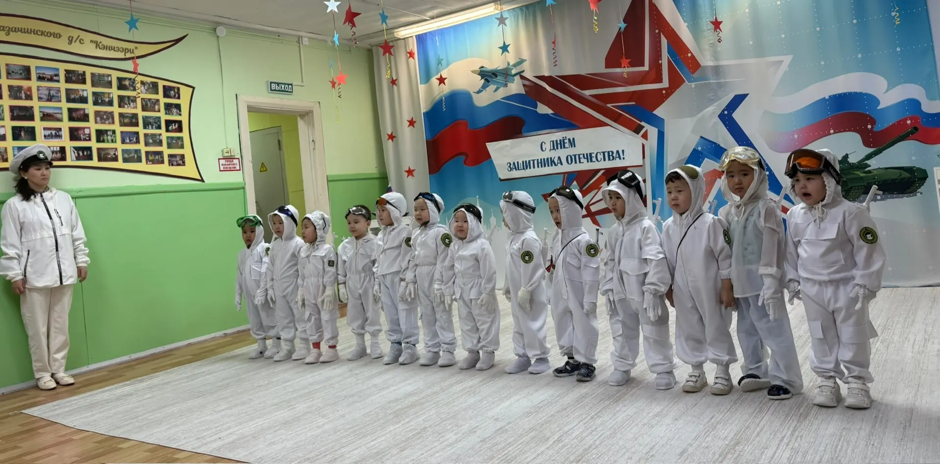 Средняя группа🧒👦🏽👧🏻 Арктические войска 🐻‍❄️