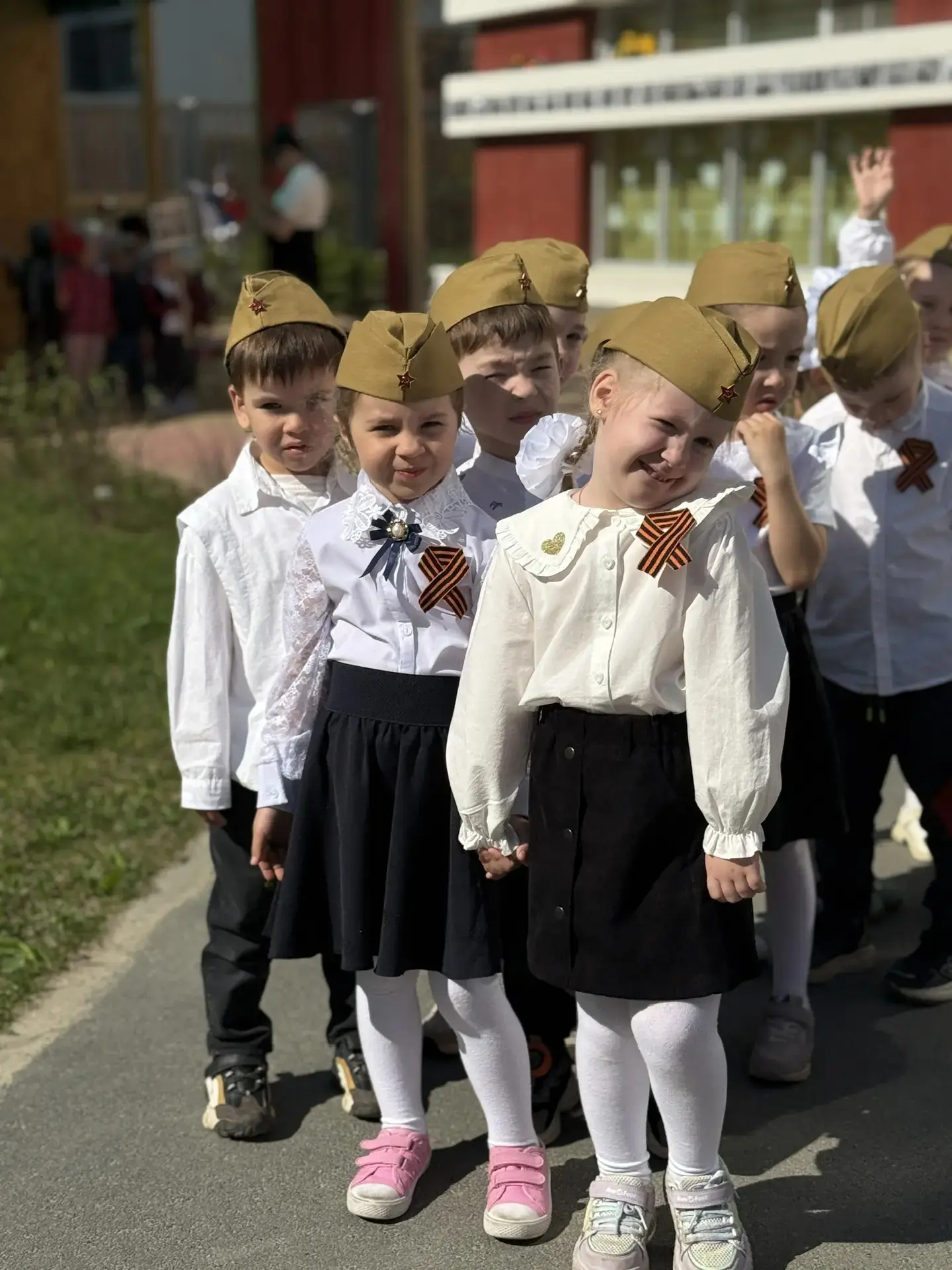 ￼ «Снежинки» на «Бессмертном полку» в «Планете мечтателей»
