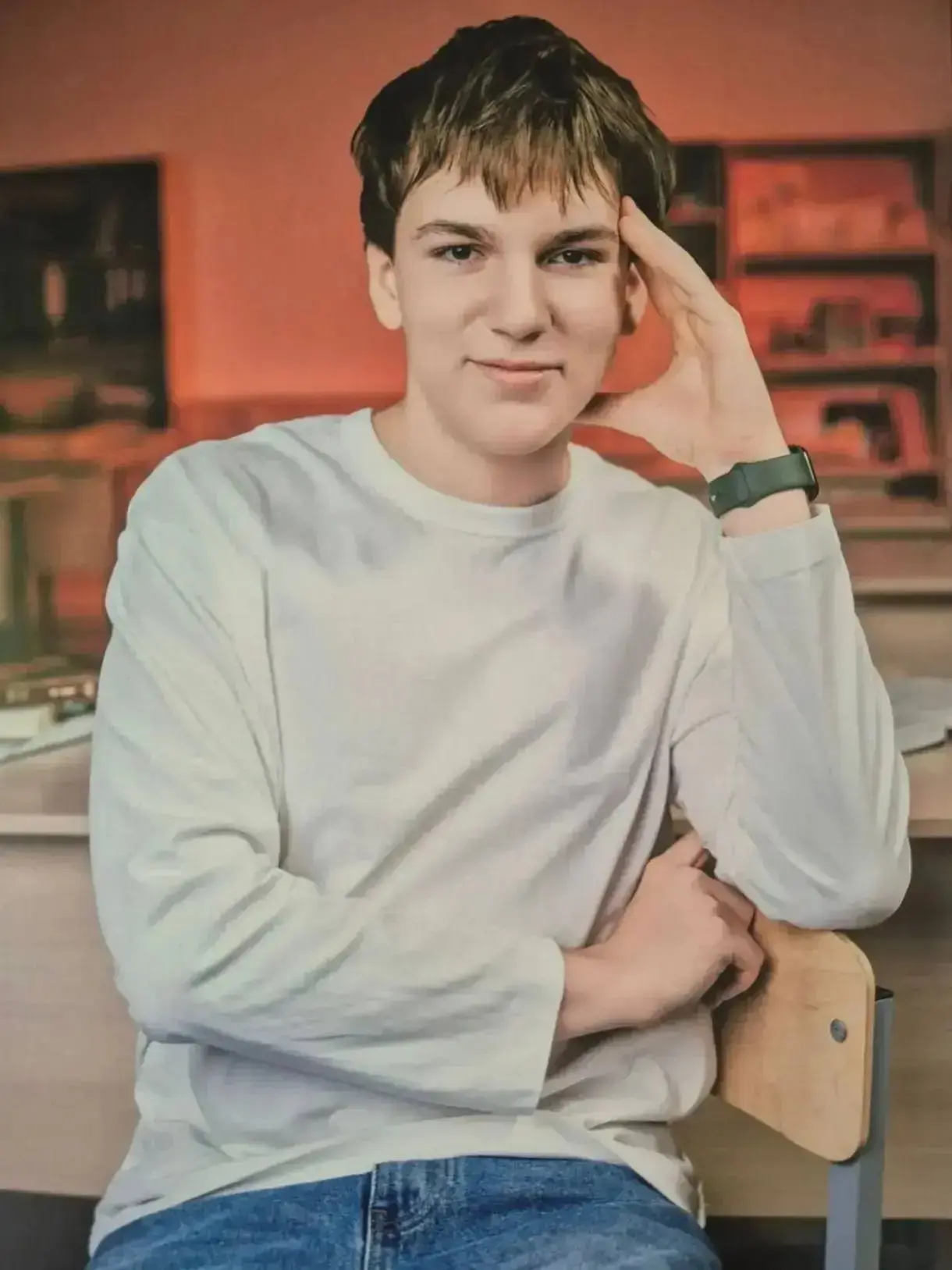 Артур С., 11 «А» класс: русский 
язык 91 балл, учитель Погорелая Елена Алексеевна; профильная  матем
