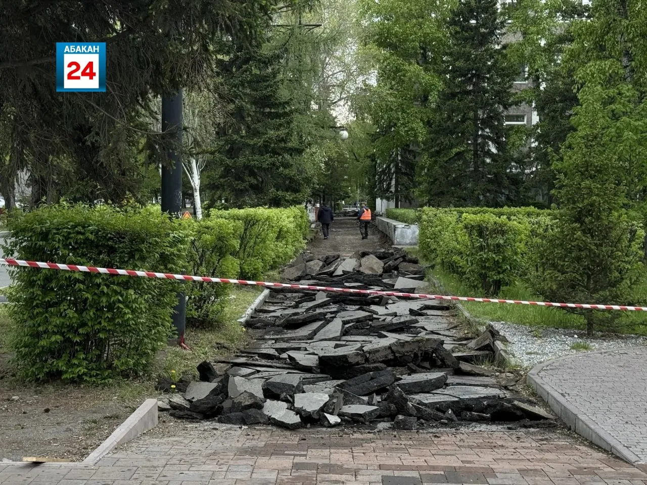 🛠Почти 2 тысячи квадратов новой тротуарной плитки уложат на проспекте Ленина в Абакане, ремонтные ра