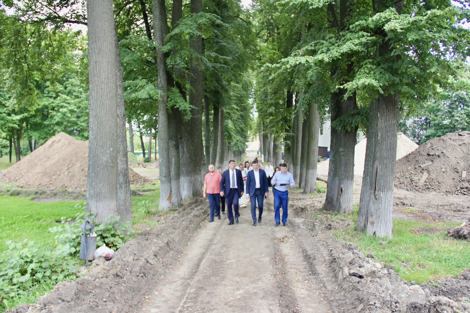 📍 Электроугли готовятся к 70-летнему юбилею: благоустраиваем «Липовую аллею» и формиру...