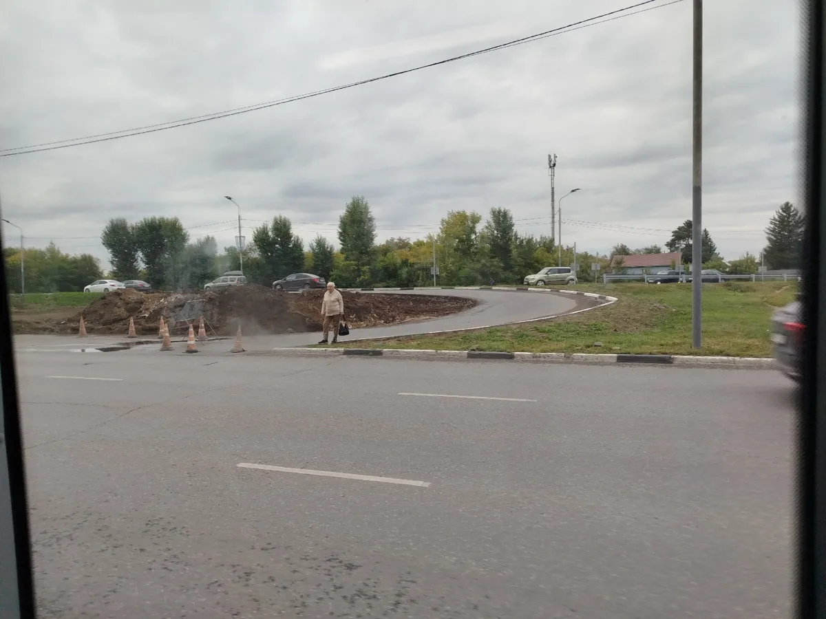 В Омске переделывают новую развязку на Конева, где не могли проехать фуры