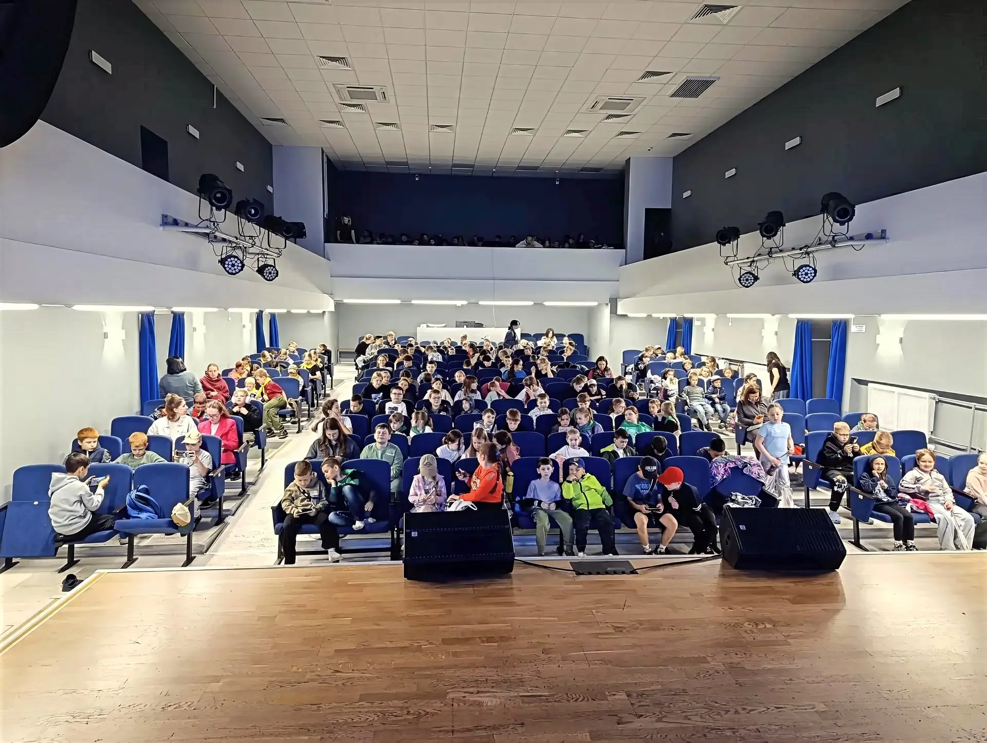 Руки вверх, кто любит мультики! 🙋‍♂️🙋‍♀️

В летние каникулы ДК «Кучино» распахнул двери для ребят 