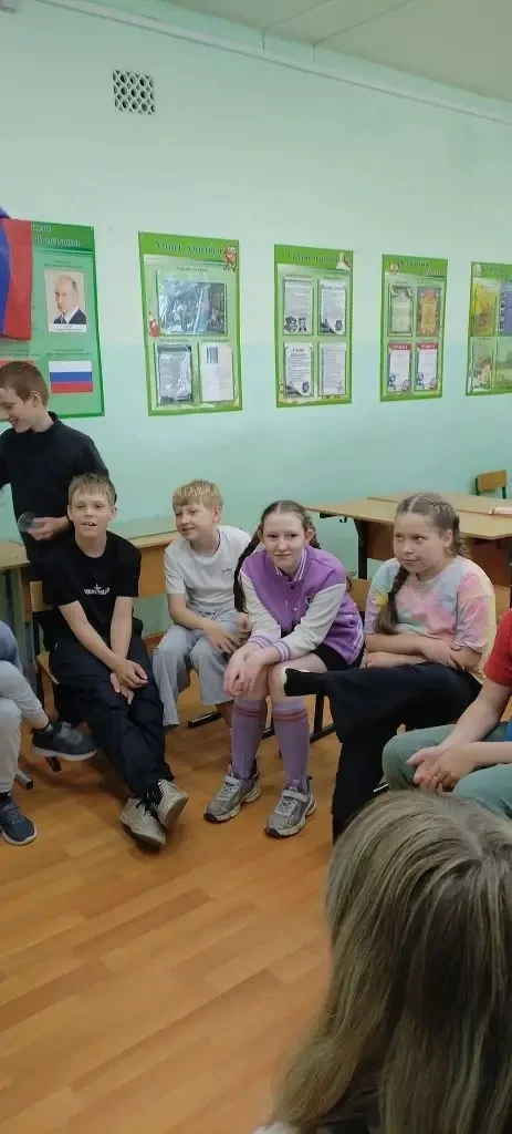 День 3: День Дружбы! 👫✨

Третий день в лагере посвящён самому главному — дружбе!

🎨 Конкурс рисунк