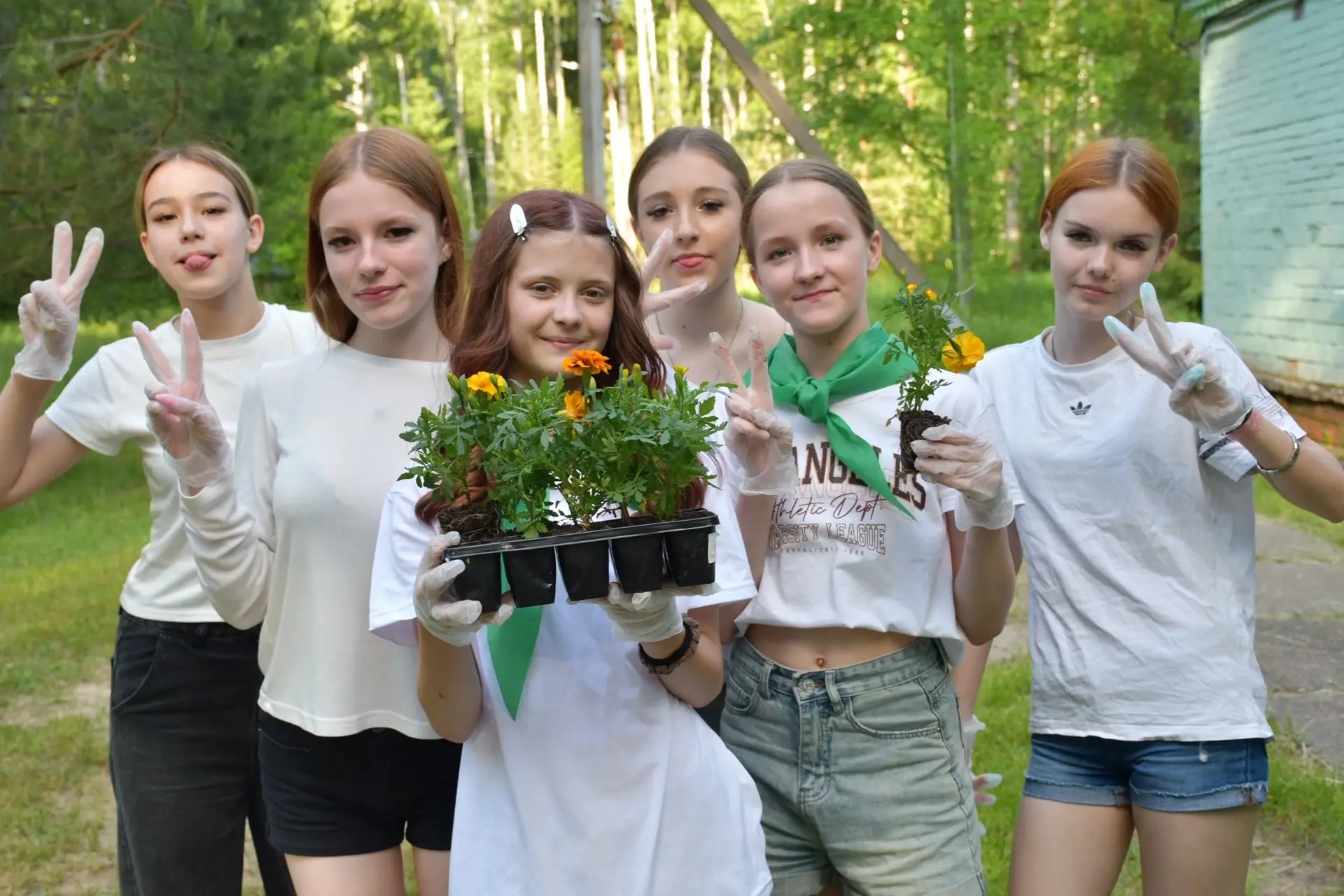 | КАК У НАС ДЕЛА? | 

Настроение у нас просто прекрасно, ведь мы продолжаем отдыхать с пользой для з